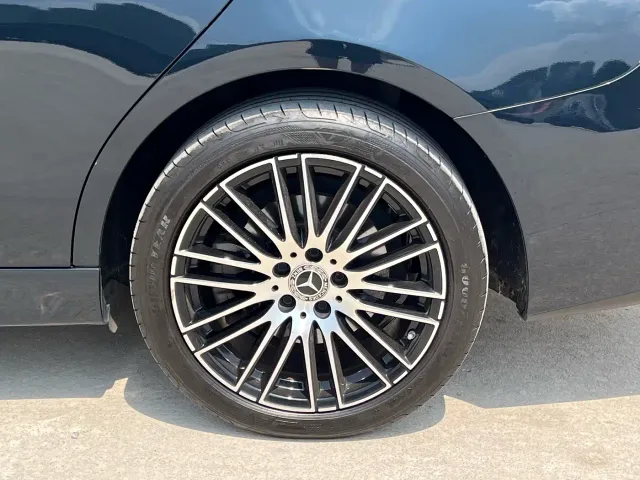 Mercedes-Benz C-Class — Фото автомобиля 17