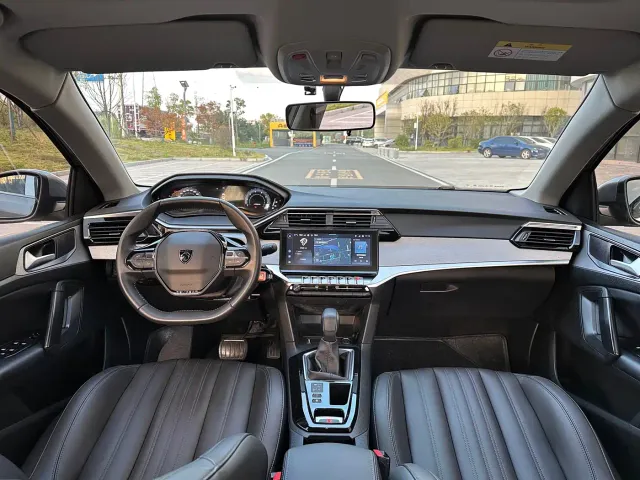Peugeot 408 — Фото автомобиля 5