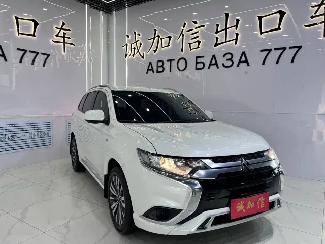 Mitsubishi Outlander — Фото автомобиля 3