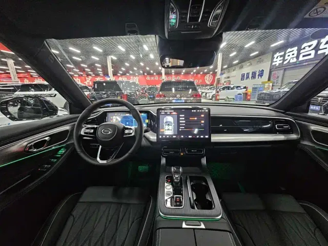 GAC Trumpchi GS8 — Фото автомобиля 12