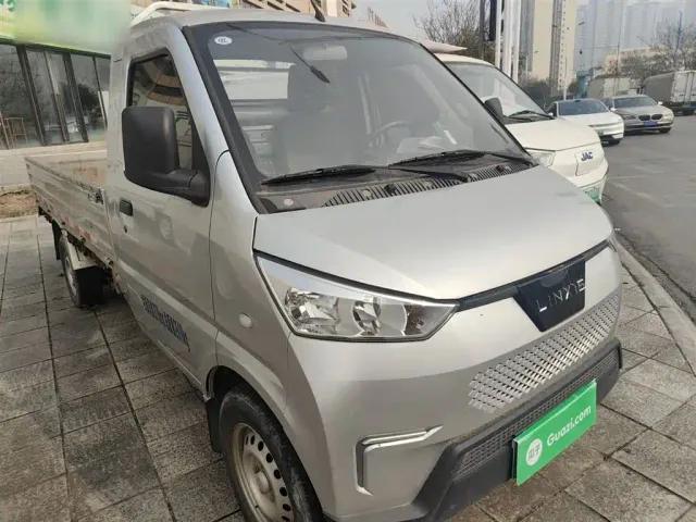 Wuling Electric Truck — Фото автомобиля 3