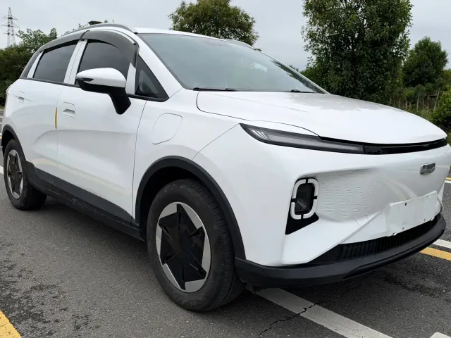 Geely Geometry E Firefly — Фото автомобиля 3