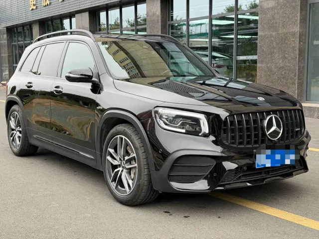 Mercedes-Benz GLB AMG — Фото автомобиля 3