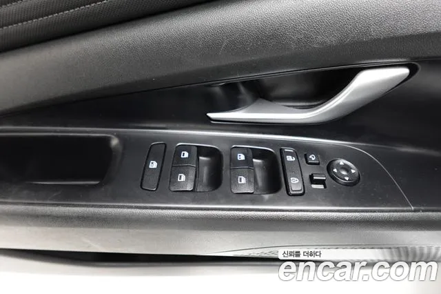 Hyundai AVANTE Avante (CN7) — Фото автомобиля 16