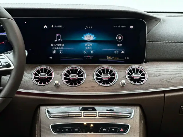Mercedes-Benz E-Class — Фото автомобиля 7