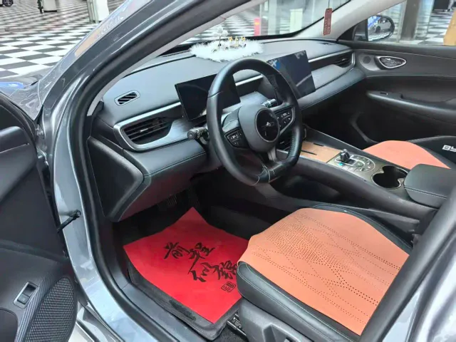 BYD Seal 05 DM-i — Фото автомобиля 6