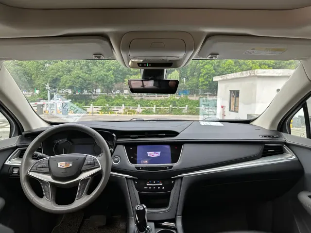 Cadillac XT5 — Фото автомобиля 6