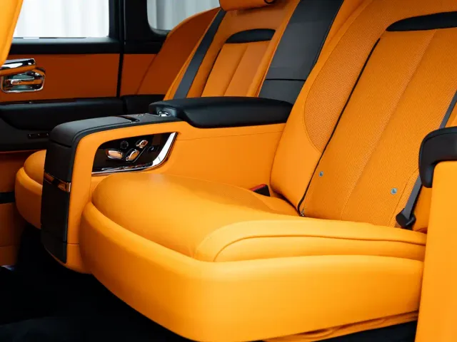 Rolls-Royce Cullinan — Фото автомобиля 12
