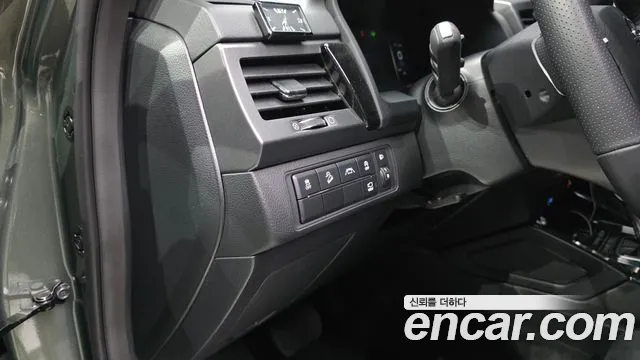 KG_Mobility_Ssangyong Rexton Новый Rexton Sport Дизель 2.2 4WD — Фото автомобиля 27