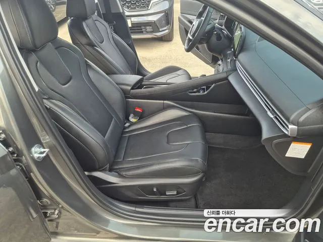 Hyundai Avante CN7 — Фото автомобиля 13