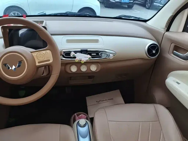 Wuling Hongguang Mini EV — Фото автомобиля 12