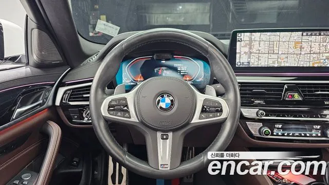 BMW 5-Series — Фото автомобиля 4
