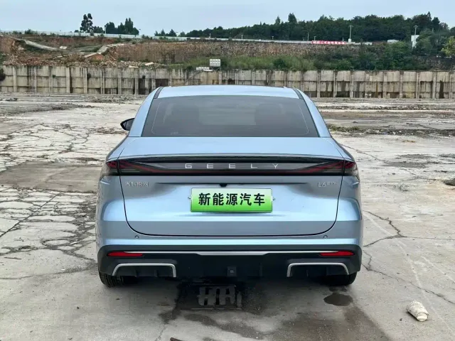 Geely Galaxy L6 — Фото автомобиля 9