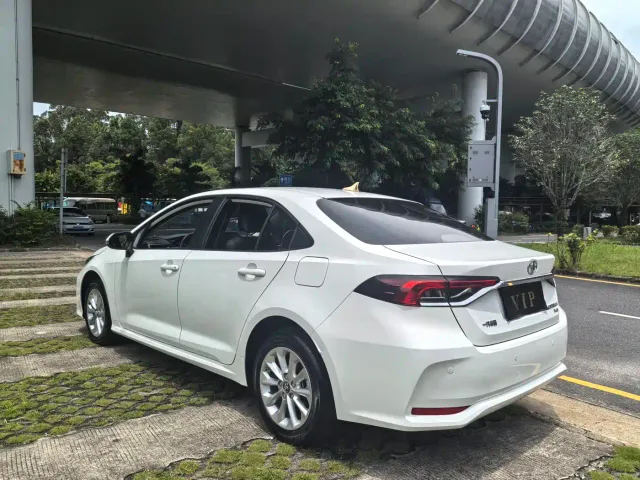Toyota Corolla — Фото автомобиля 11