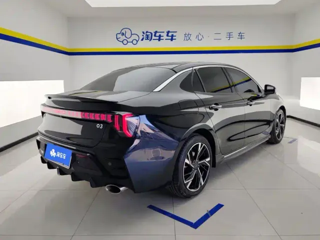 Lynk & Co 03 — Фото автомобиля 3