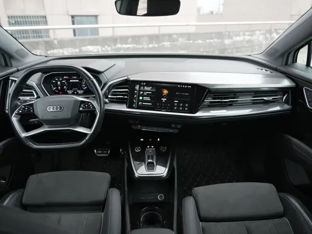 Audi Q4 e-tron — Фото автомобиля 14