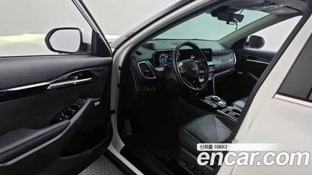 Kia Seltos New — Фото автомобиля 15