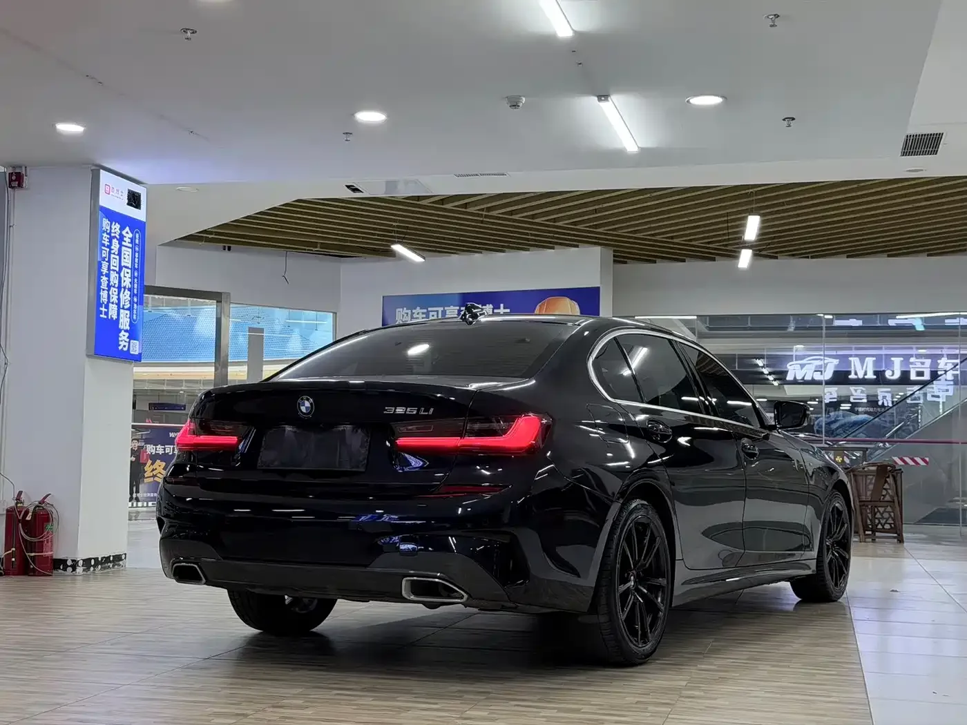 BMW BMW 3 Series 2022 325Li M Sport Package — Фото автомобиля 9