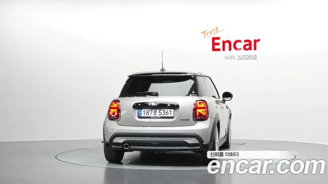 Mini Cooper Cooper Classic — Фото автомобиля 4