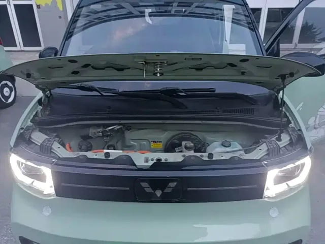 Wuling Hongguang Mini EV — Фото автомобиля 19