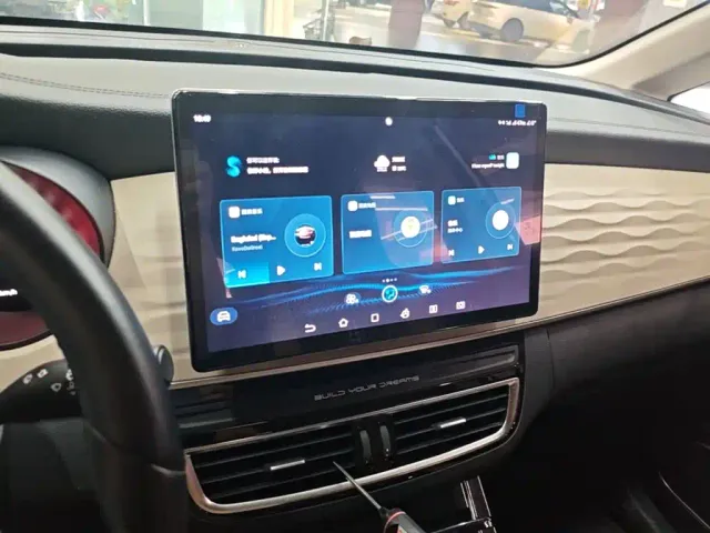 BYD Song MAX — Фото автомобиля 12