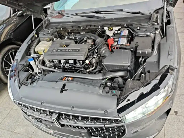 Lincoln Z — Фото автомобиля 19