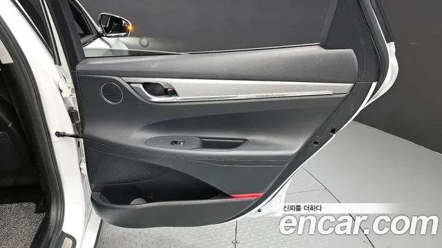 Hyundai Grandeur Новый Grandeur IG 3.0 LPi (Для проката) — Фото автомобиля 23