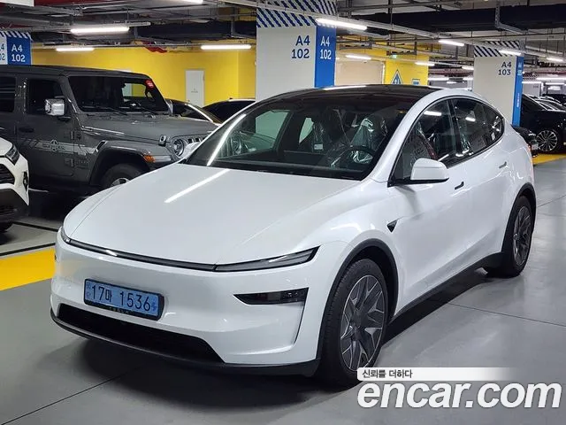 Tesla Model Y — Фото автомобиля 3