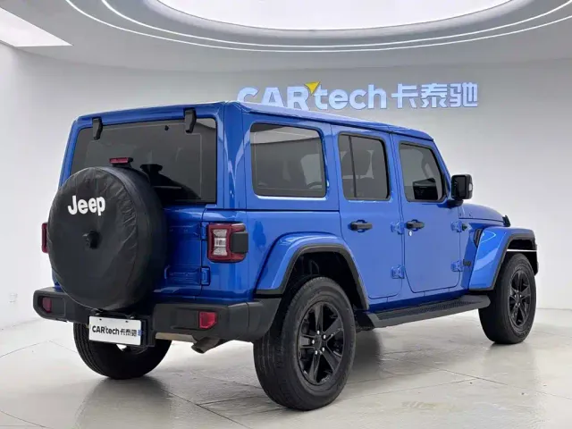 Jeep Wrangler — Фото автомобиля 5