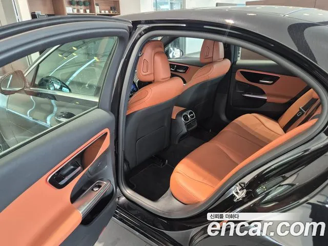 Mercedes-Benz C-Class W206 — Фото автомобиля 10