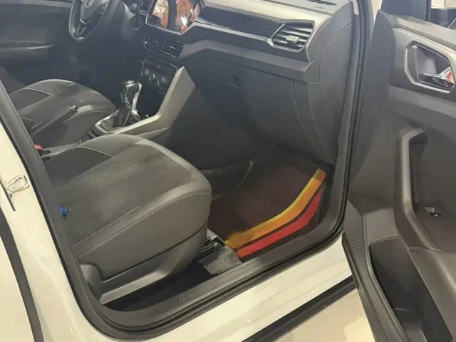 Volkswagen T-Cross — Фото автомобиля 18