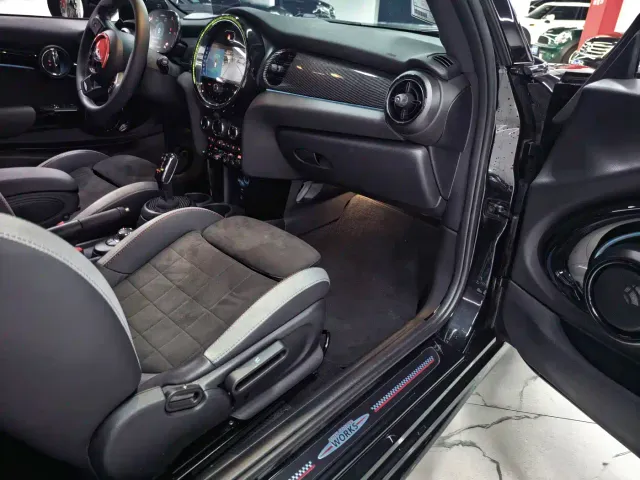 MINI John Cooper Works — Фото автомобиля 5
