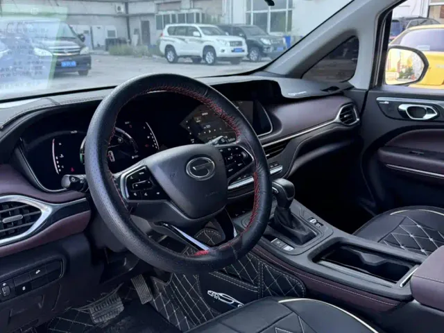 GAC Trumpchi M6 — Фото автомобиля 16
