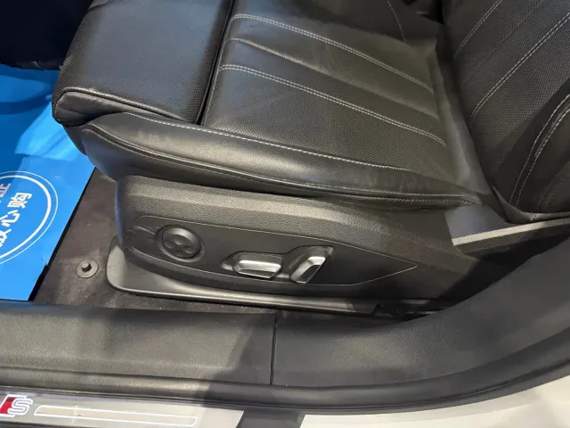 Audi A4L — Фото автомобиля 7