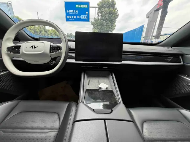 Dongfeng eπ 007 — Фото автомобиля 8