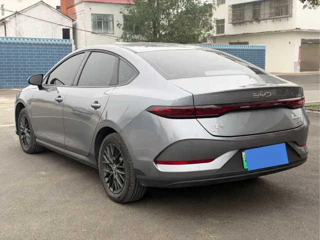 BYD Qin PLUS — Фото автомобиля 6