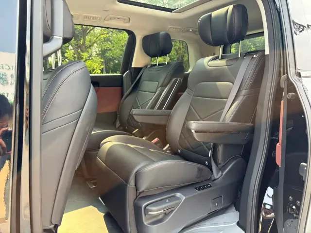 GAC Trumpchi E8 — Фото автомобиля 10