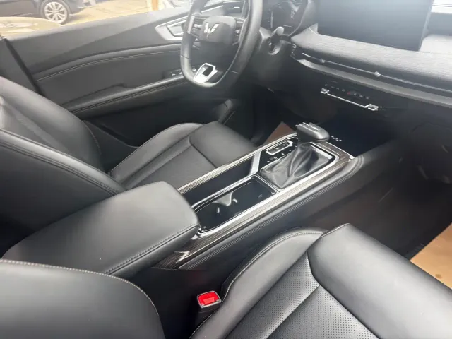 Wuling Jiachen — Фото автомобиля 4