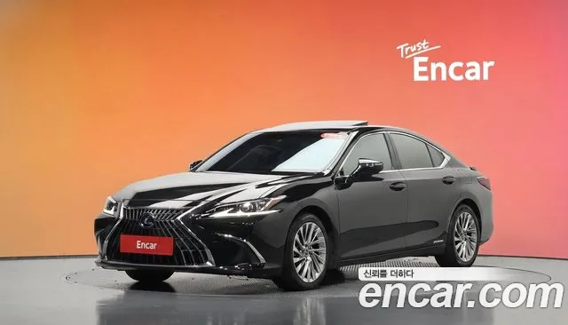 Фотография автомобиля — Lexus ES Generation 7