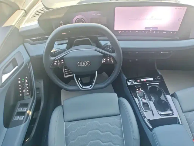 Audi Q6L e-tron — Фото автомобиля 14