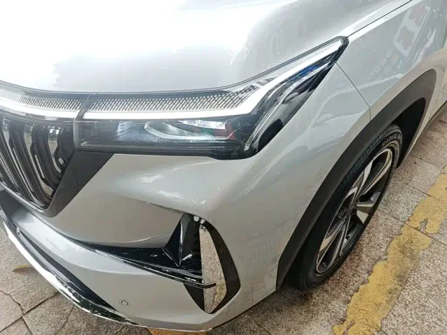 Geely Boyue L — Фото автомобиля 23