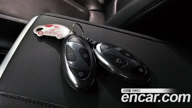 Hyundai Grandeur Grandeur (GN7) 3.5 LPG 2WD (Такси) — Фото автомобиля 28