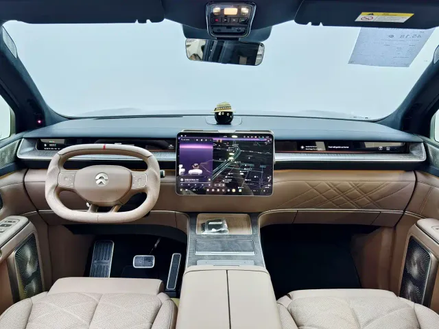 Nio ES9 — Фото автомобиля 18