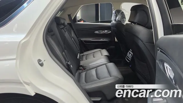 Genesis GV70 — Фото автомобиля 17