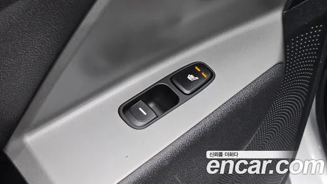Kia Niro — Фото автомобиля 27