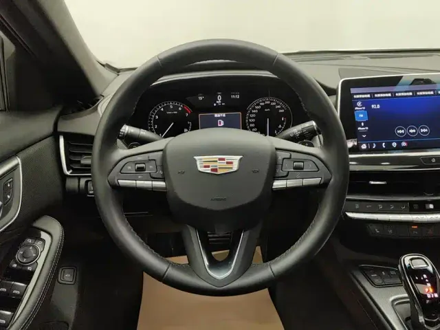 Cadillac CT5 — Фото автомобиля 15