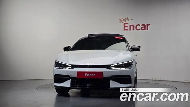 Kia EV6 — Фото автомобиля 3