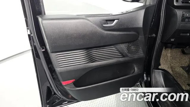 Hyundai Staria — Фото автомобиля 23