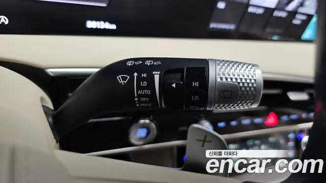 Genesis GV70 2.5T Бензин AWD — Фото автомобиля 28