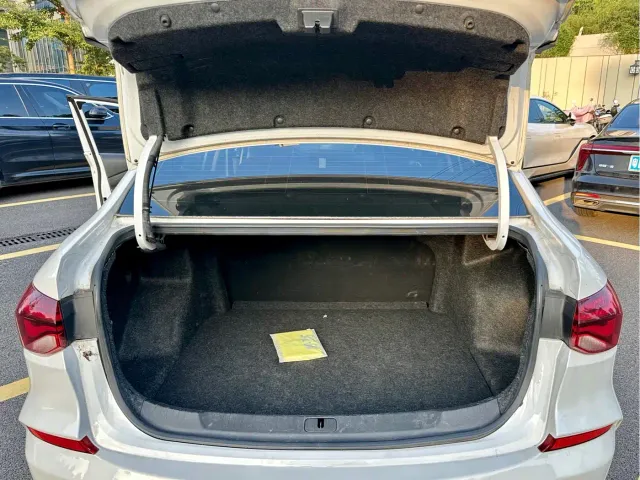 Chevrolet Monza — Фото автомобиля 9
